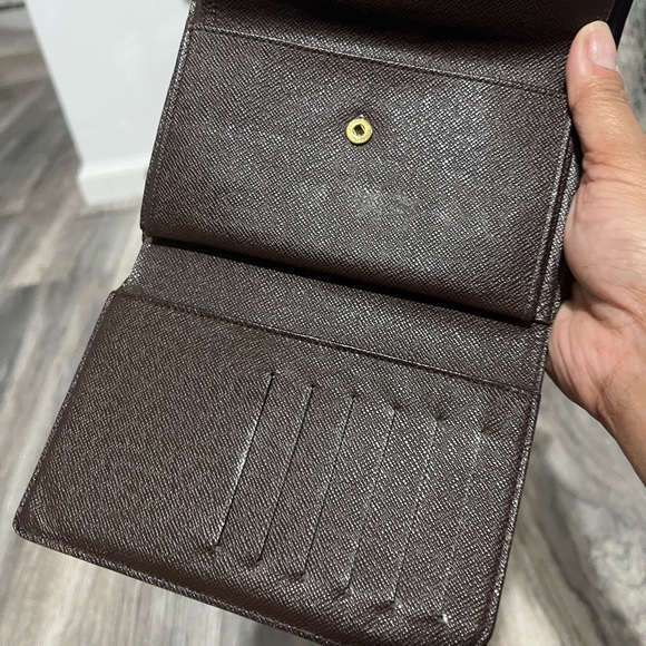 Authentic LV wallet - Picture 6 of 12